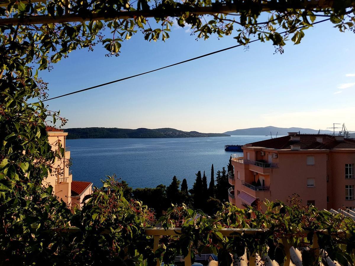 Adriatic Apartments Trogir Exterior photo